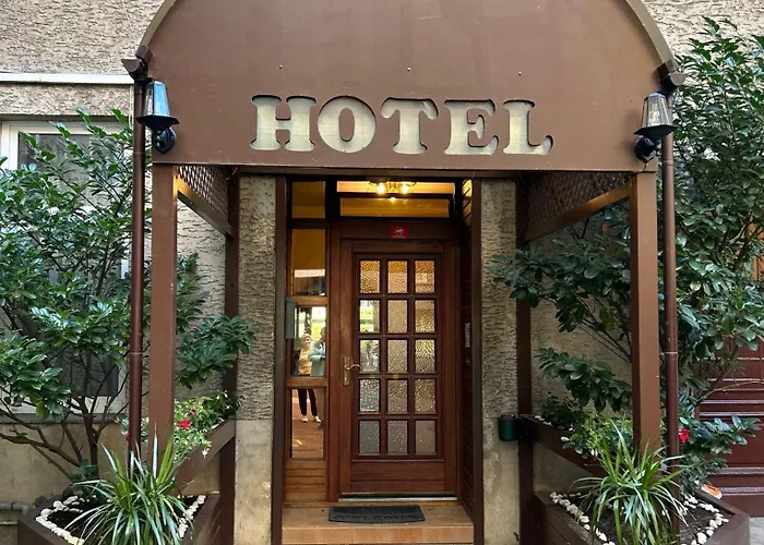 Hotel Adam 2*