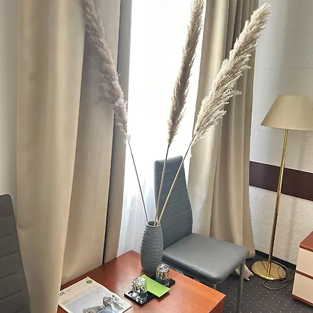 Hotel Adam 2*